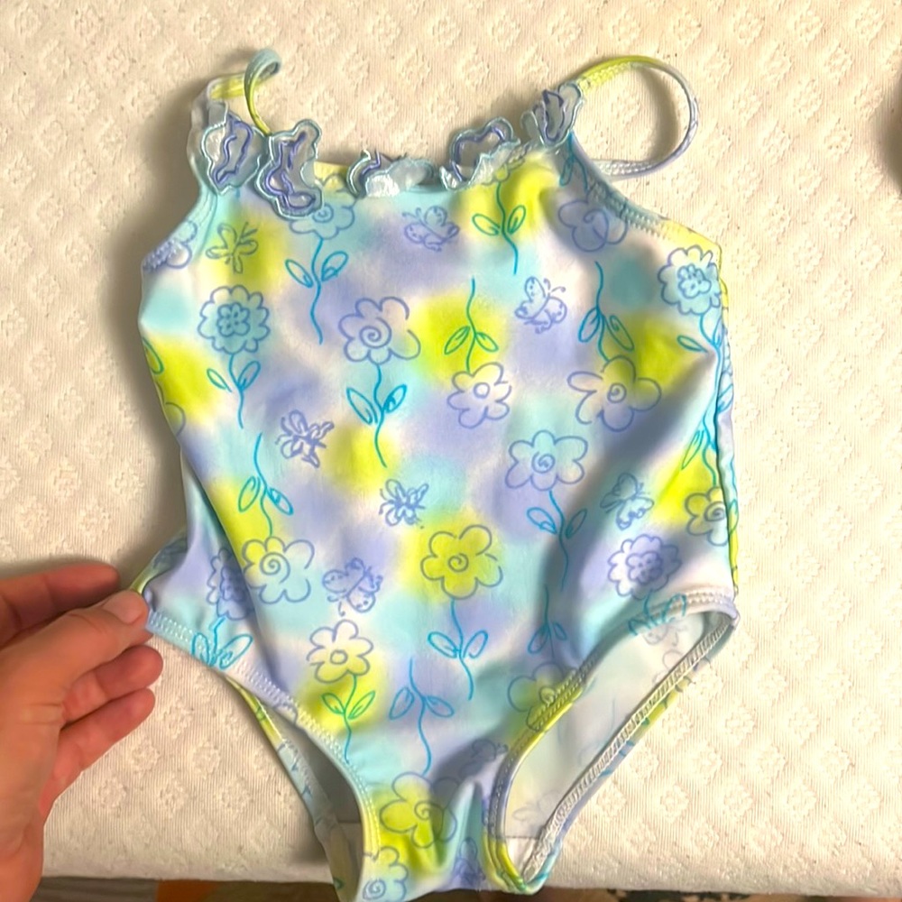 Swim suit